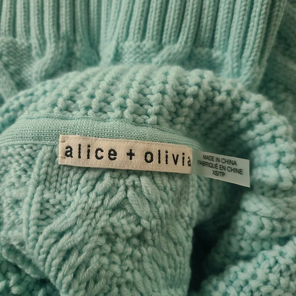 ALICE + OLIVIA Nance Wide Sleeve Cable Knit Turtleneck Size XS - Picture 6 of 6
